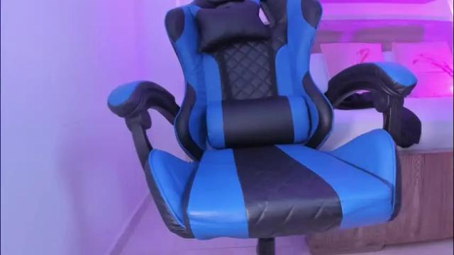 Image 12 of izaro_22 Stream on Chaturbate on 26 days ago