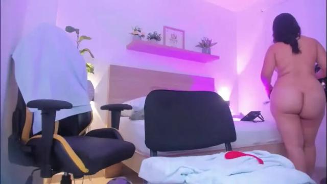 Image 11 of izaro_22 Stream on Chaturbate on 1 month ago