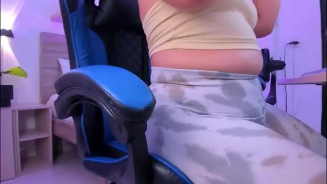 Image 10 of izaro_22 Stream on Chaturbate on 1 month ago