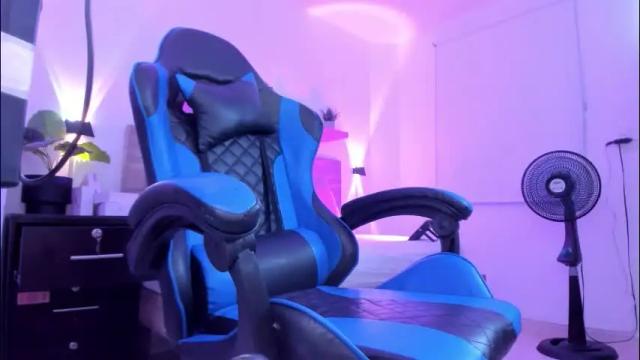 Image 7 of izaro_22 Stream on Chaturbate on 6 days ago