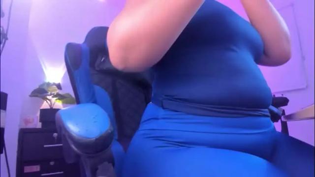 Image 4 of izaro_22 Stream on Chaturbate on 5 hours ago