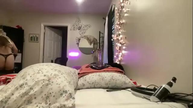 Image 3 of izcah_g Stream on Chaturbate on 24 days ago
