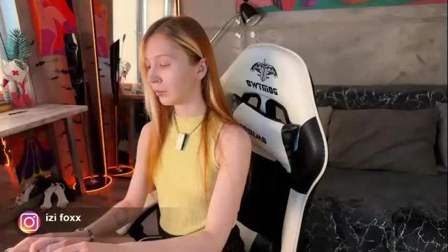 Image 4 of izi_fox Stream on Chaturbate on 1 month ago