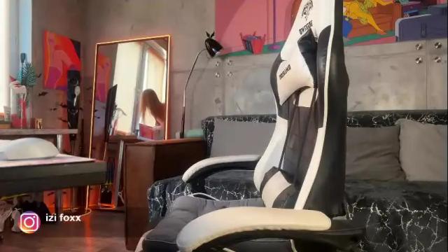 Image 3 of izi_fox Stream on Chaturbate on 1 month ago