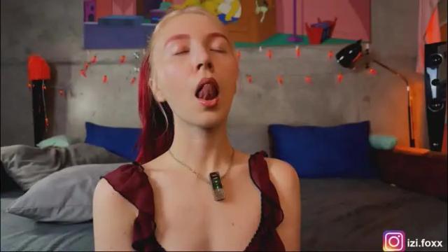 Image 3 of izi_fox Stream on Chaturbate on 1 month ago