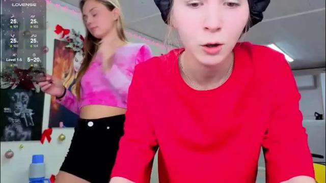 Image 8 of izi_fox Stream on Chaturbate on 19 days ago