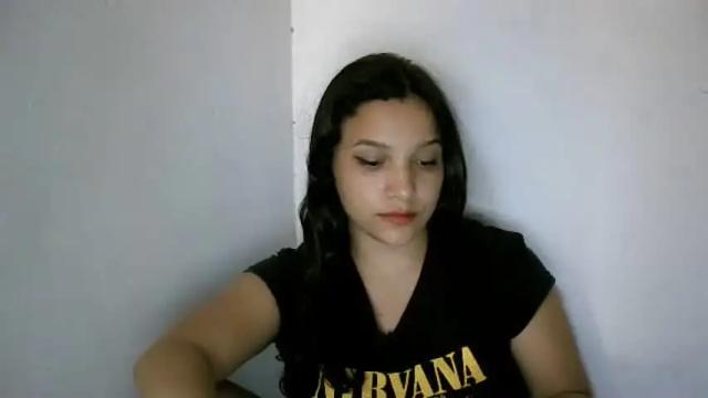 Image 4 of izzy_32 Stream on Chaturbate on 13 months ago