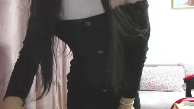 Image 7 of izzy_peachy_ Stream on Chaturbate on 13 months ago