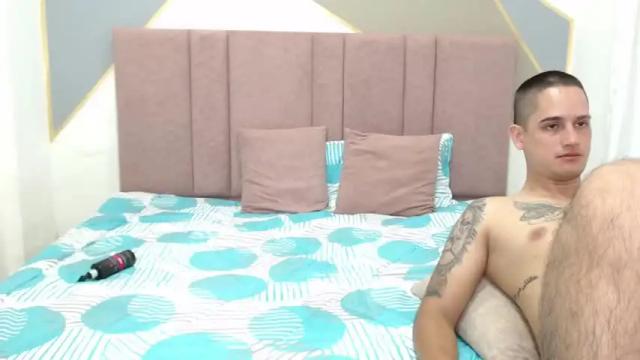Image 2 of jacckandmiia Stream on Chaturbate on 17 months ago