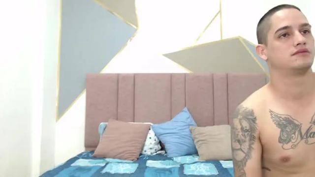 Image 3 of jacckandmiia Stream on Chaturbate on 19 months ago
