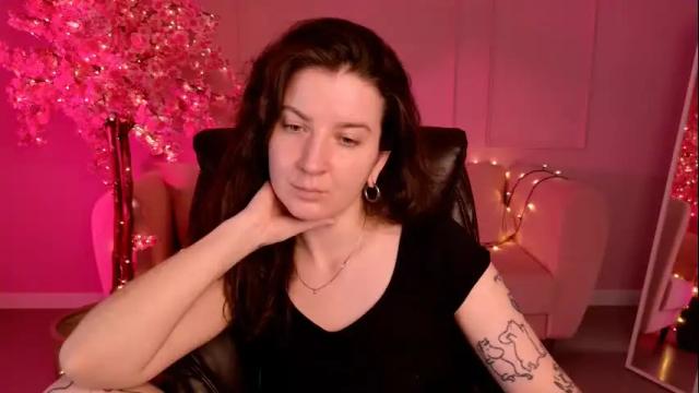 Image 2 of jackiebard Stream on Chaturbate on 15 days ago