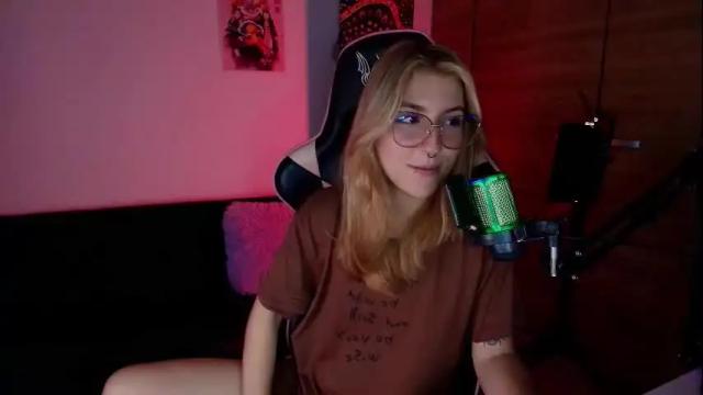 Image 12 of jacky_croft Stream on Chaturbate on 2 months ago