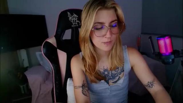 Image 12 of jacky_croft Stream on Chaturbate on 1 month ago