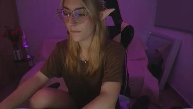 Image 10 of jacky_croft Stream on Chaturbate on 19 days ago