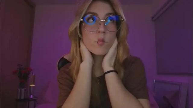 Image 3 of jacky_croft Stream on Chaturbate on 19 days ago