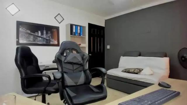 Image 10 of jacob_a_samanta Stream on Chaturbate on 15 months ago