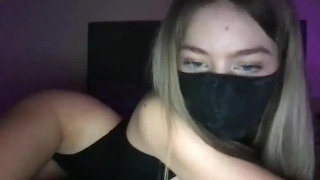 Image 2 of jacobandlayla Stream on Chaturbate on 19 months ago