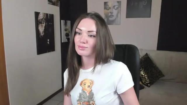 Image 3 of jacquikim Stream on Chaturbate on 13 months ago