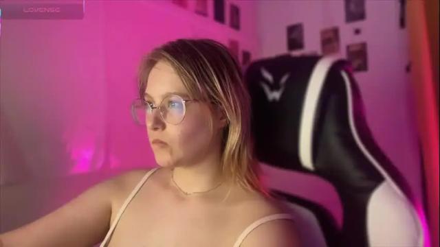 Image 4 of jacywinslat Stream on Chaturbate on 1 month ago