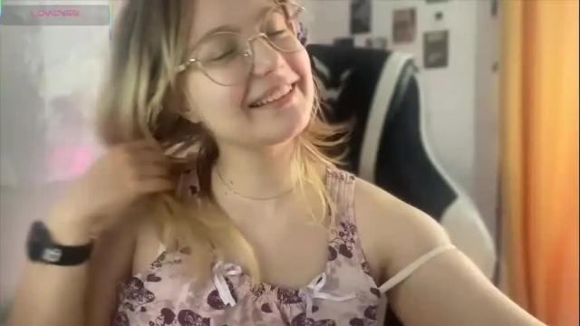 Image 3 of jacywinslat Stream on Chaturbate on 1 month ago