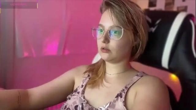 Image 2 of jacywinslat Stream on Chaturbate on 1 month ago