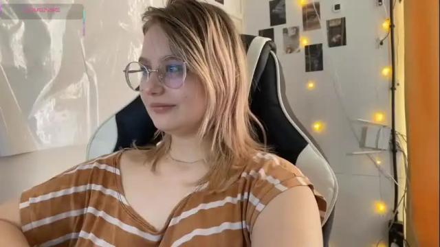 Image 2 of jacywinslat Stream on Chaturbate on 1 month ago