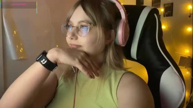 Image 10 of jacywinslat Stream on Chaturbate on 29 days ago