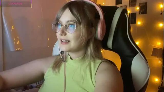 Image 12 of jacywinslat Stream on Chaturbate on 29 days ago