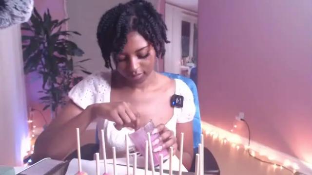 Image 11 of jada_valentine Stream on Chaturbate on 14 months ago