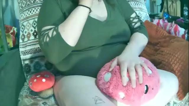 Image 11 of jaddenkicksemeralds Stream on Chaturbate on 12 months ago