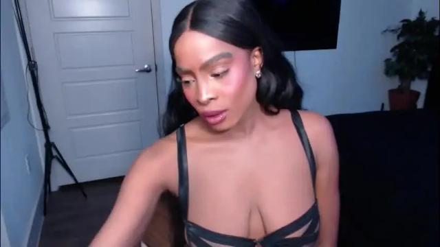 Image 4 of jade1677 Stream on Chaturbate on 1 month ago