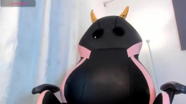 Image 3 of jade__20 Stream on Chaturbate on 12 months ago