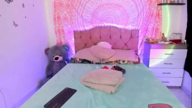 Image 12 of jade__weed Stream on Chaturbate on 1 month ago