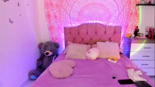Image 3 of jade__weed Stream on Chaturbate on 28 days ago