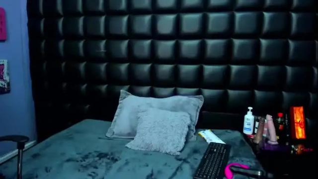 Image 3 of jade_brown_ Stream on Chaturbate on 2 months ago