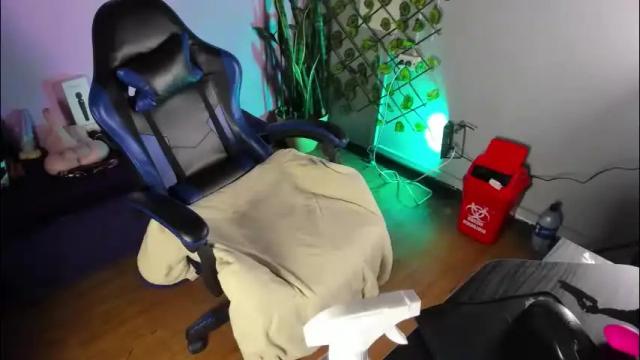 Image 10 of jade_brown_ Stream on Chaturbate on 2 months ago