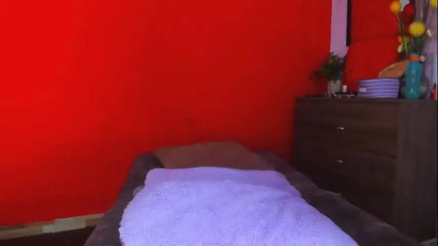 Image 6 of jade_brunnette Stream on Chaturbate on 1 month ago