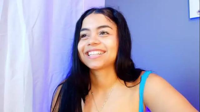 Image 4 of jade_brunnette Stream on Chaturbate on 8 days ago