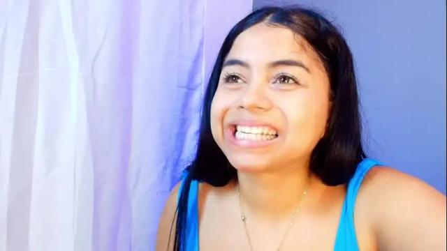 Image 8 of jade_brunnette Stream on Chaturbate on 8 days ago