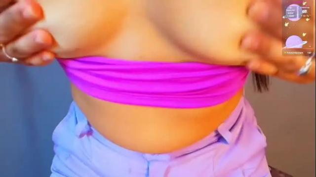 Image 6 of jade_brunnette Stream on Chaturbate on 3 days ago