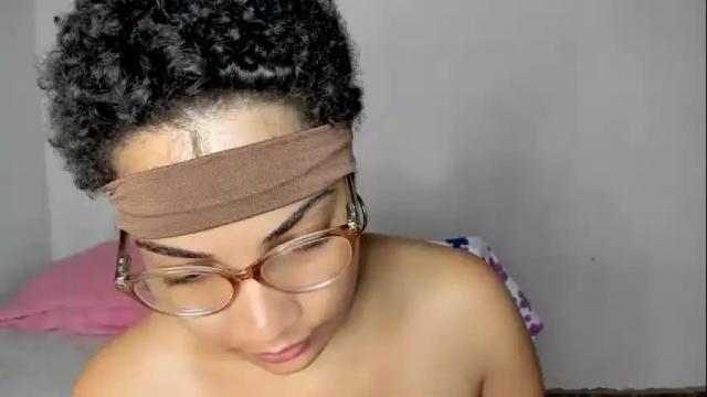 Image 3 of jade_dorthini Stream on Chaturbate on 1 month ago