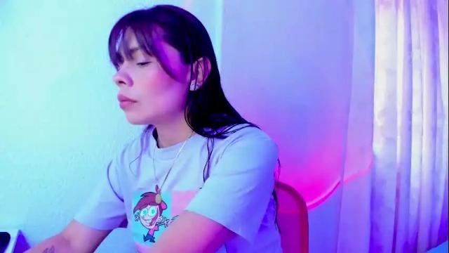 Image 3 of jade_flirt Stream on Chaturbate on 7 months ago