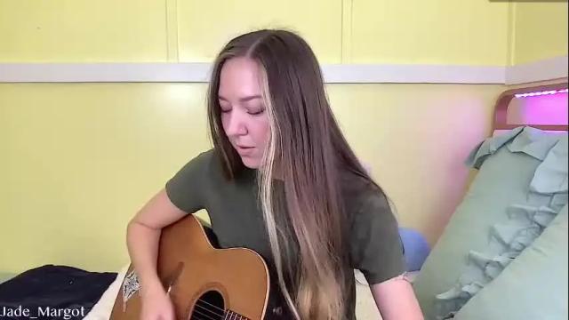 Image 7 of jade_margot Stream on Chaturbate on 2 months ago