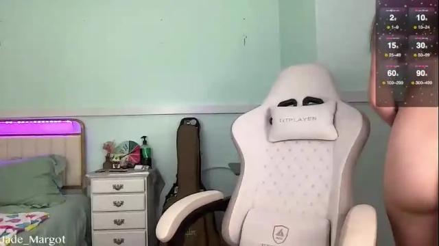Image 8 of jade_margot Stream on Chaturbate on 1 month ago