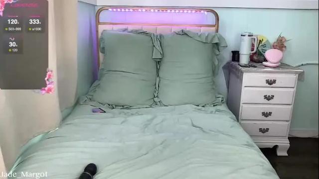 Image 2 of jade_margot Stream on Chaturbate on 1 month ago