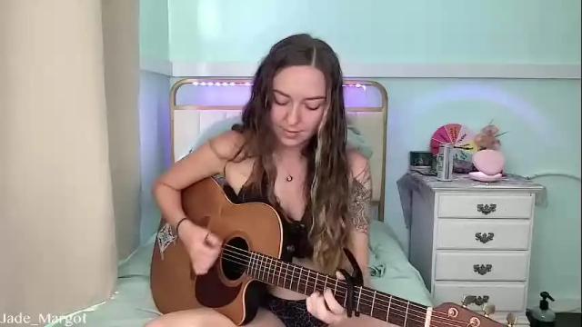 Image 3 of jade_margot Stream on Chaturbate on 23 days ago