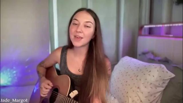 Image 4 of jade_margot Stream on Chaturbate on 1 month ago