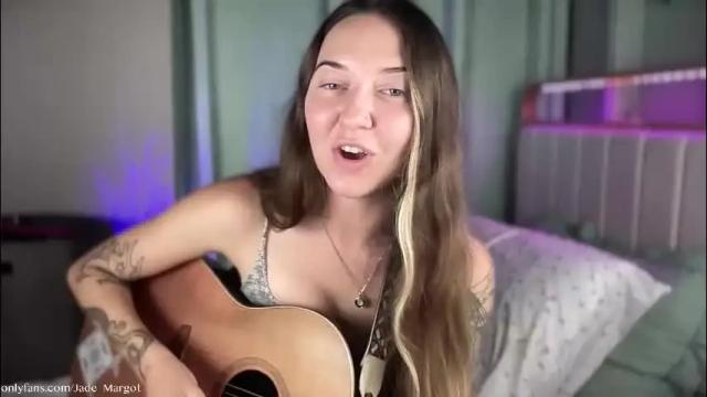 Image 6 of jade_margot Stream on Chaturbate on 1 month ago