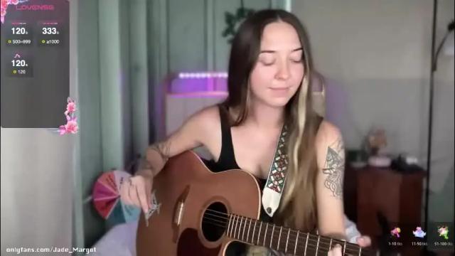 Image 7 of jade_margot Stream on Chaturbate on 28 days ago