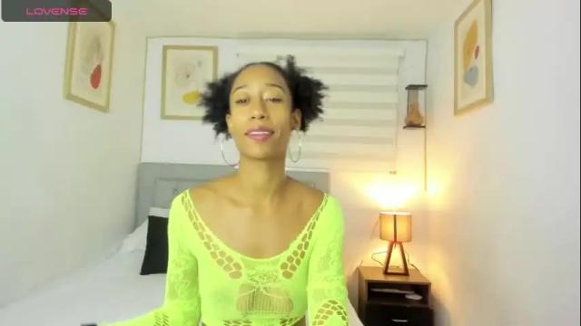 Image 3 of jade_obi Stream on Chaturbate on 1 month ago